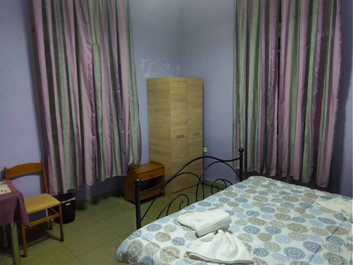 Auberge de jeunesse Pinguino à Athènes Extérieur photo